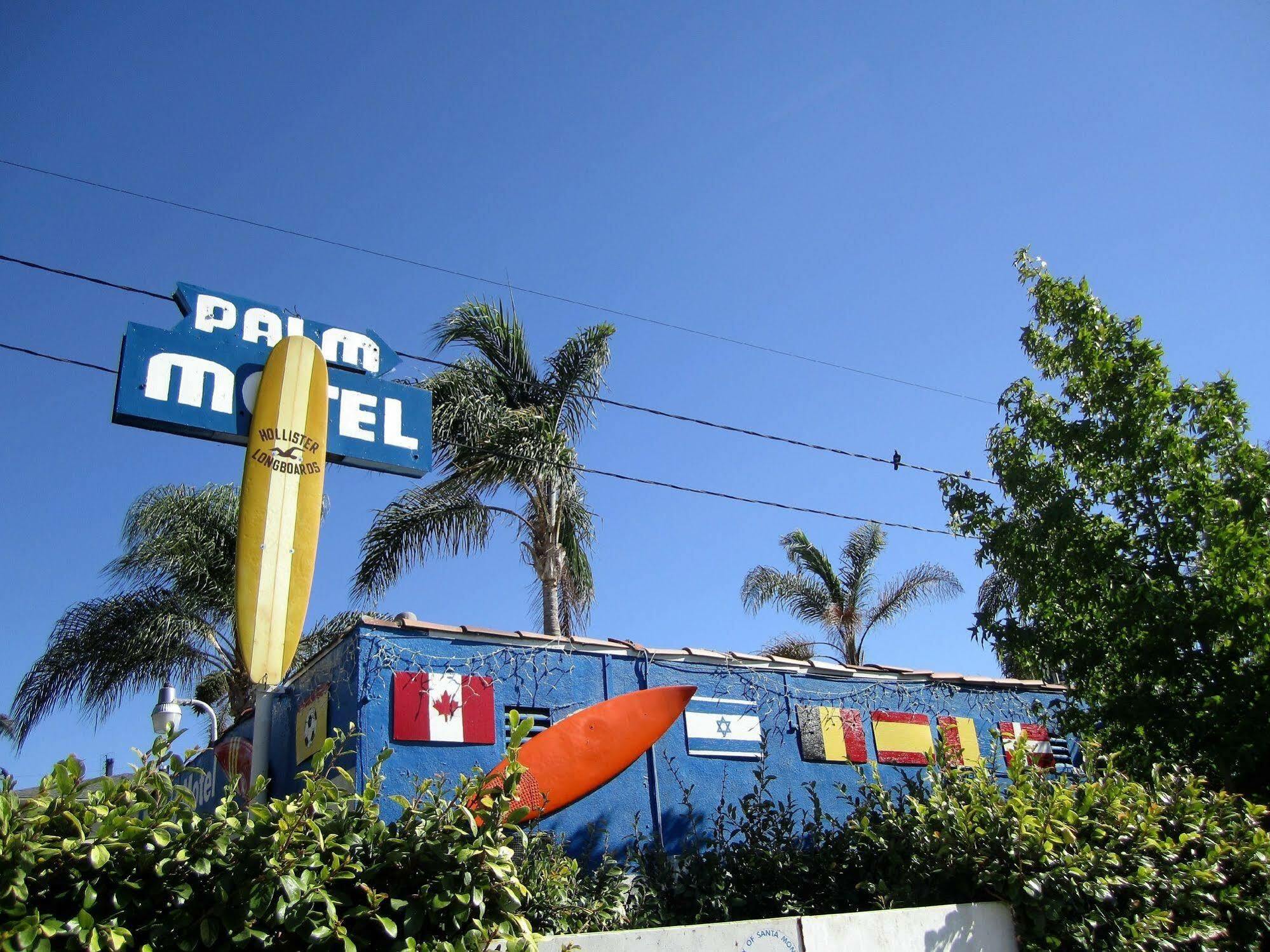 Palm Santa Monica